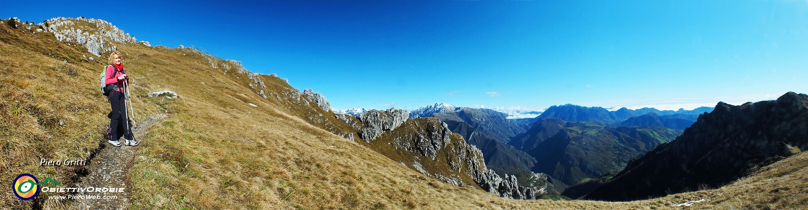 37 panoramica da sopra la Baita del Giacom....jpg